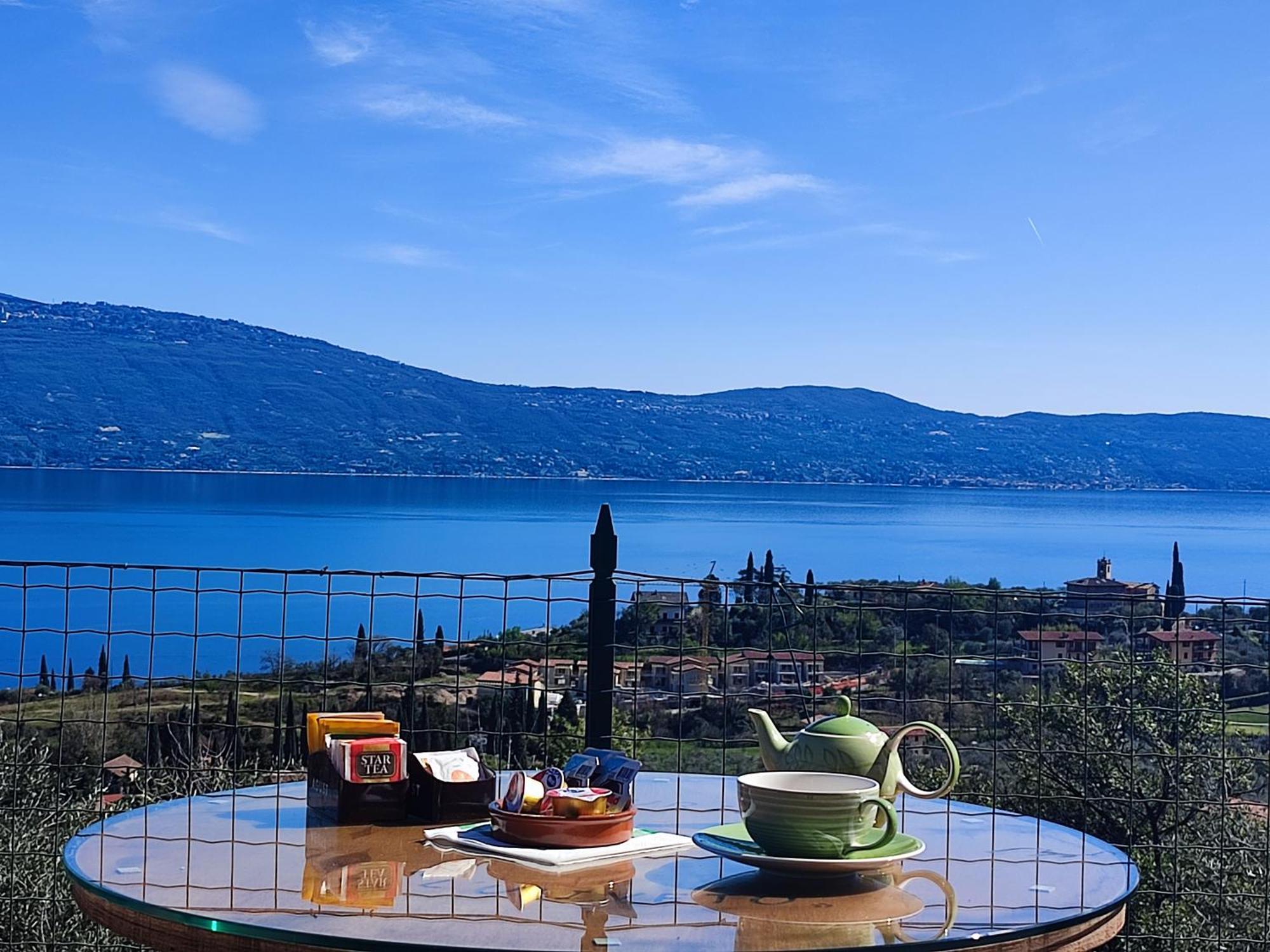 Agriturismo L'Uliveto Gargnano Bagian luar foto